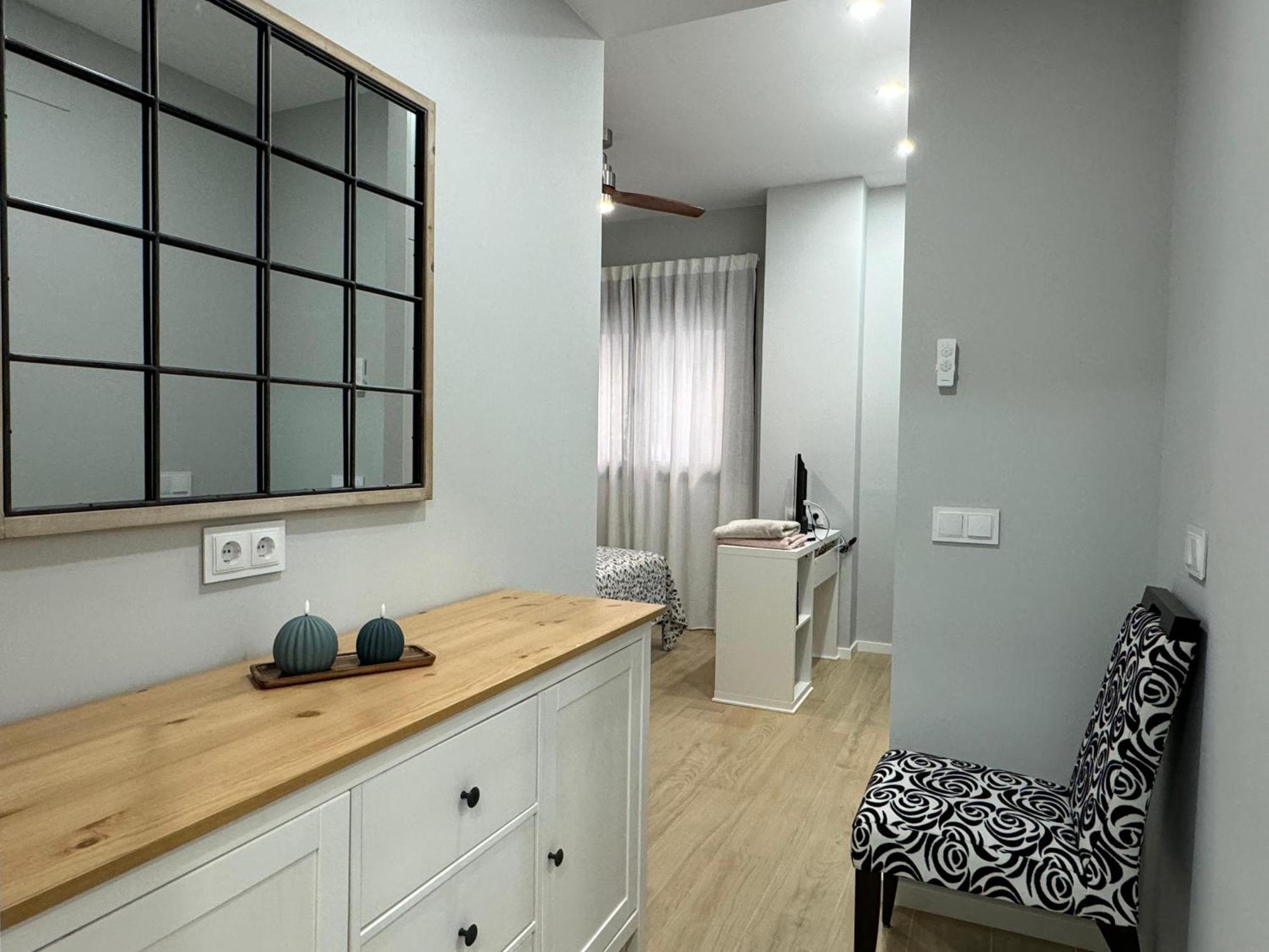 Enira 80 Apartment *