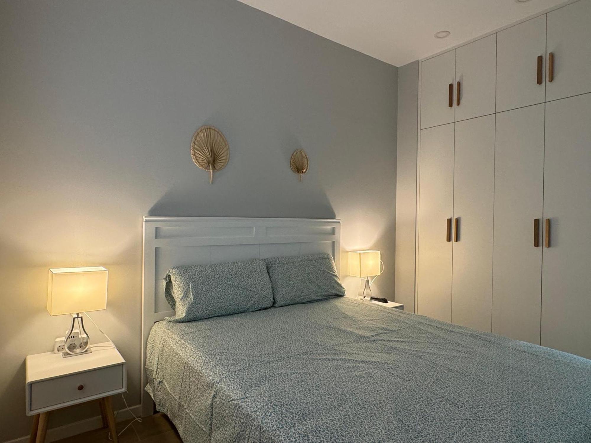 Enira 80 Apartment